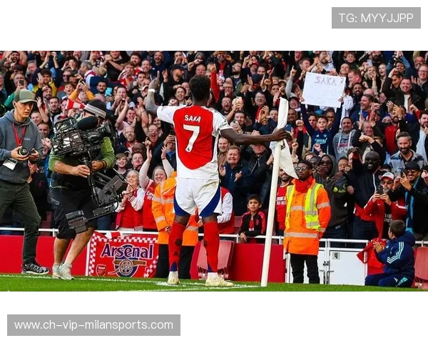 萨卡门前回传队友推射建功